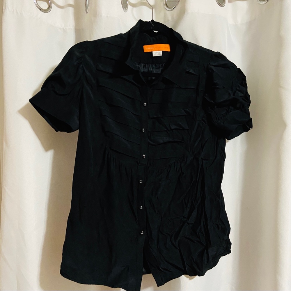 FANCY RUFFLED BLACK BUTTON DOWN (XS)